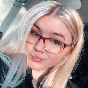 Meet your Posher, Cameron